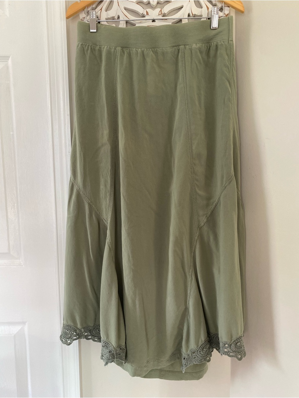 XCVI Wearables Sage Green Asymmetrical Fairy Boho Midi Skirt Lace Trim Medium